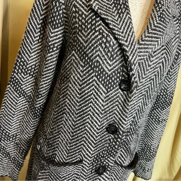 Laura Black & Grey Chevron Knit Long Cardigan with drop in pocket size medium - Picture 3 of 8